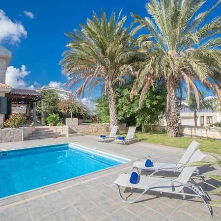 Protaras Jo78 باراليمني